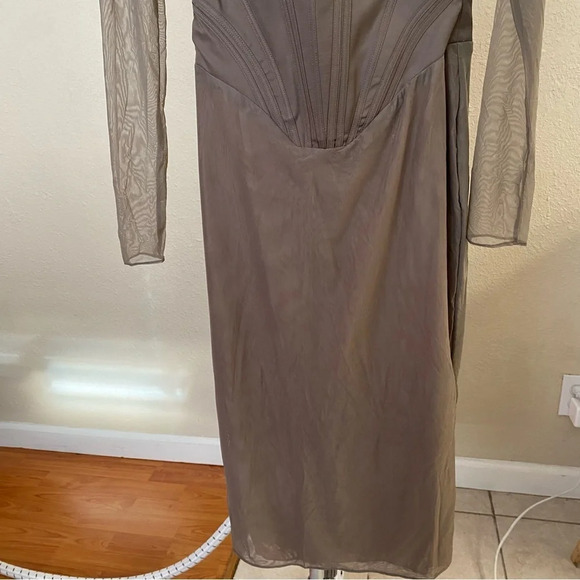 House of CB ‘Safran’ Mocha Corset Midi Dress tan NWOT size‎ M - Picture 11 of 14